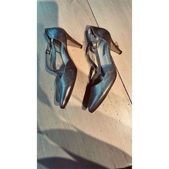 PAUL GREEN SILVER LEATHER POINTED TOE HEELS SZ 9 - Picture 7 of 10